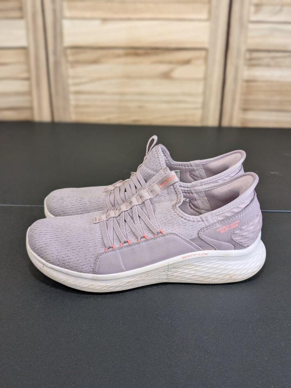 Skechers Slip-Ins Edgeride Women’s Lightweight Knit Sneakers Lavender Size 7.5